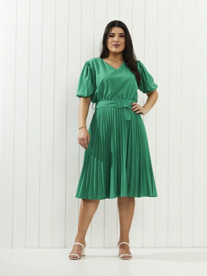 Vestido Plissado Addison Midi Plus Size