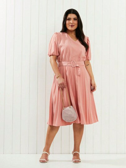 Vestido Plissado Addison Midi Plus Size